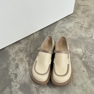 Anatomical loafers