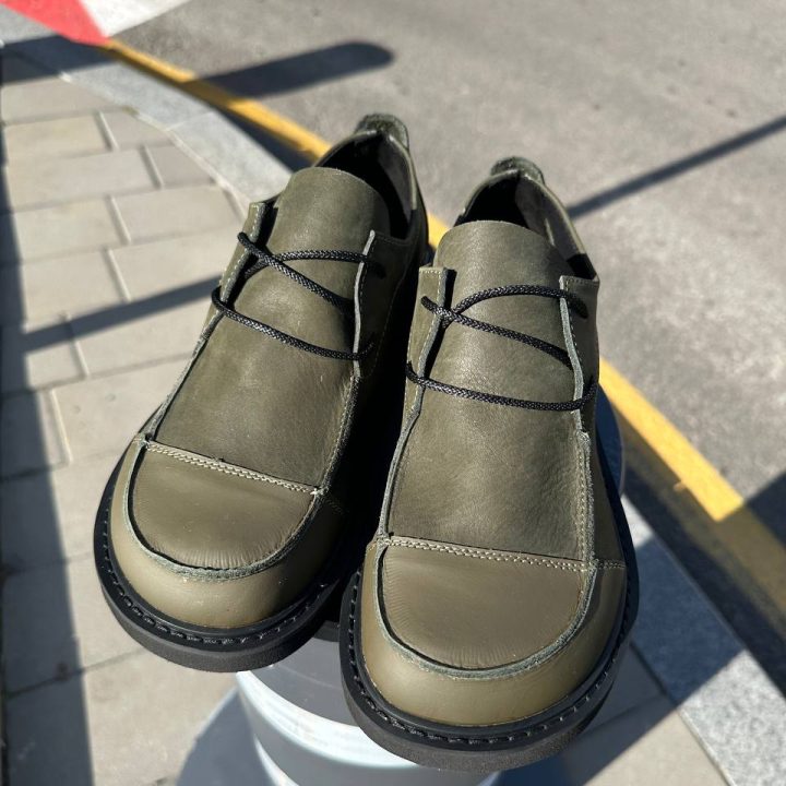 Khaki zapatos